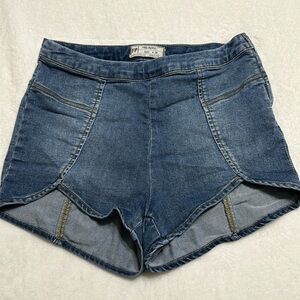 Free People High Rise Tulip Hem Soft Stretch Denim Shortie Shorts Size 28